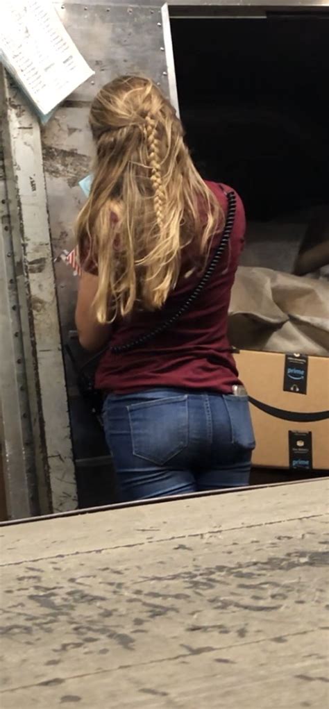thick ass blonde coworker tight jeans forum