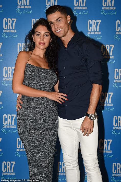 Cristiano Ronaldos Girlfriend Georgina Rodríguez Sizzles In Plunging Dress Daily Mail Online