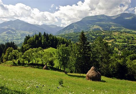Parcul Naﾈ嬖onal Munﾈ嬖i Rodnei Peisaje De Vis Romania Travel Travel