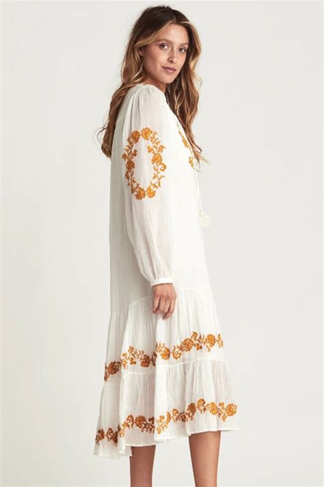 Cutesove Floral Embroidered Long Sleeve Boho Chic Midi Dress White