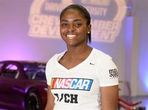 Brehanna Daniels Goes From Womens Basketball To Nascar Pit Crew