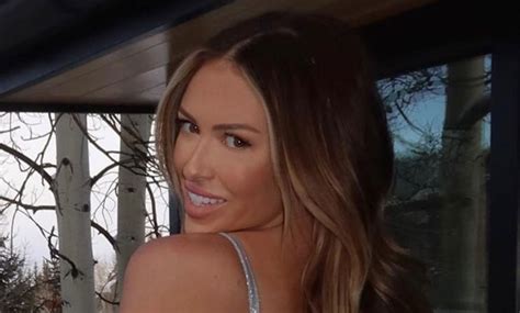 Ice Ice Baby Paulina Gretzky Is Stunned When Dustin Johnsons Wife