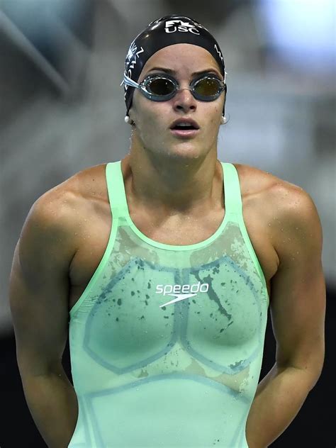 Australian Kaylee Mckeown Breaks 200m Short Course Backstroke World