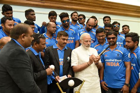 pm modi meets indian blind cricket team