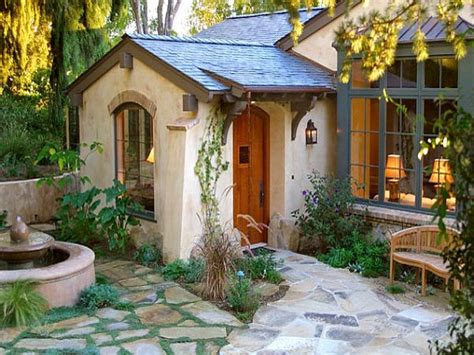 20 Cozy Cottage Style Home Decoomo