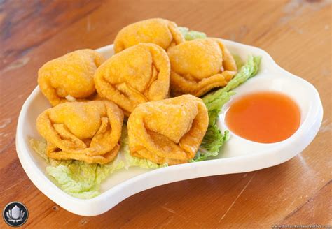 Served with egg fried rice, your choice of egg drop soup or hot & sour soup,also choice of crab cheese rangoon or asian spicy chicken wing. Food Menu › Lotus Restaurant ‹ The Ultimate In Chinese ...