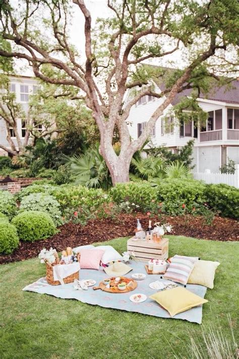 Pin By Xenia Ioannidou On Great Outdoors Picnic Inspiration Picnic Picnic Party