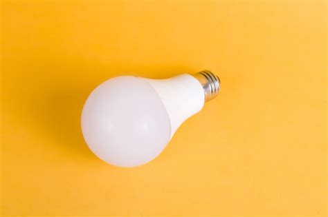 How Do Smart Bulbs Work