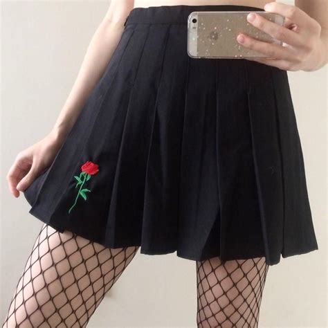 Rose Embroidery Aesthetic Pleated Black Skirt Grunge Skirt Fashion Cute Fashion
