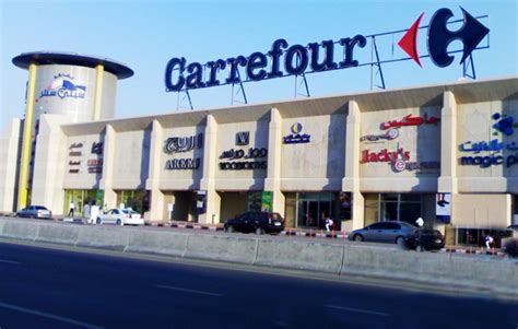 7 dublin is a rather. Carrefour Sharjah has a bad chicken day - News - Emirates ...
