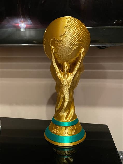2022 Fifa World Cup Qatar Replica Trophy Own A Collectible Version Of