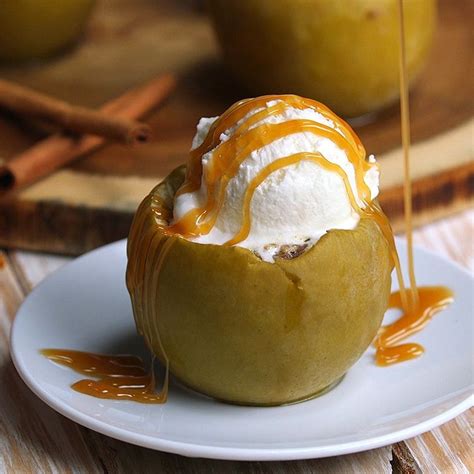 Whip Out The Slow Cooker For Baked Apples That Your Taste Buds Won T Believe