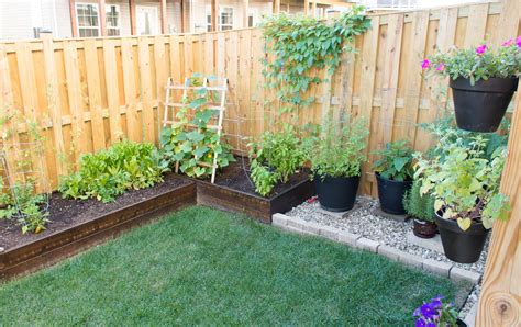 Backyard Small Garden 16 Simple Solutions For Small Space Landscapes