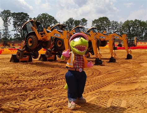Diggerland Plans Unveiling Dancing Diggers Performance To Celebrate 1