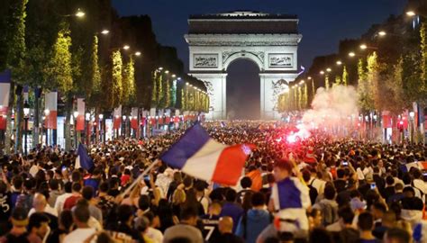 In Honor Of Bastille Day Vive La Musique Française Rewind