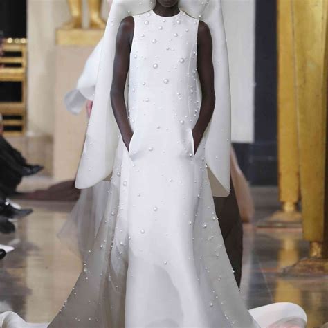 55 Paris Couture Fashion Week Dresses Made for Brides