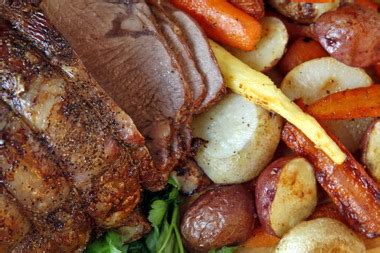 British culture, british customs and british traditions. Old-fashioned English Christmas dinner recipes | cleveland.com