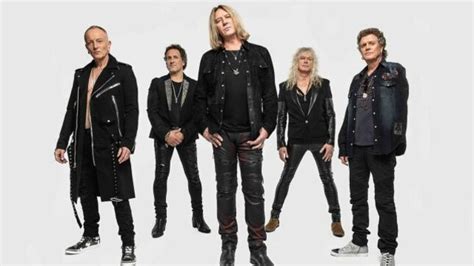 Def Leppard To Host Event On Twitter Spaces With Matt Pinfield Today