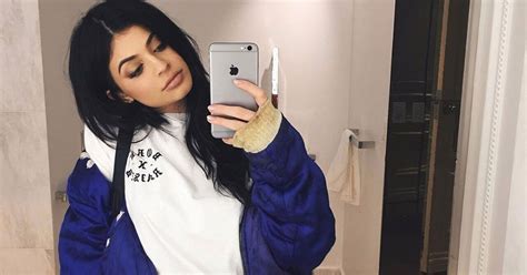 Kylie Jenner Reacts To The Snapchat Update Teen Vogue
