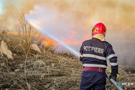 La scurt timp, un fenomen de tip tornadă a fost. ACUM | Incendiu puternic lângă București, la Periș. Mesaj ...