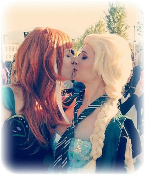 Elsanna Lesbian This Is Me And My Adorable Girfriend In Our Elsanna Cosplay That We Elsa