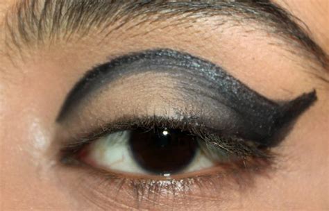 Dramatic Cut Crease Arabic Eye Makeup Tutorial With