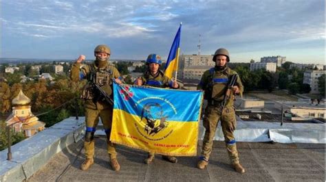 Guerre En Ukraine La Contre Offensive Ukrainienne En Images Bbc