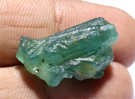 Raw Emerald Stone 25x14mm Genuine Emerald Crystal Natural Etsy