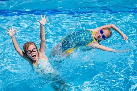 Swimming Pool Games 10 Unique Games Your Kids Will Love Aquamobile