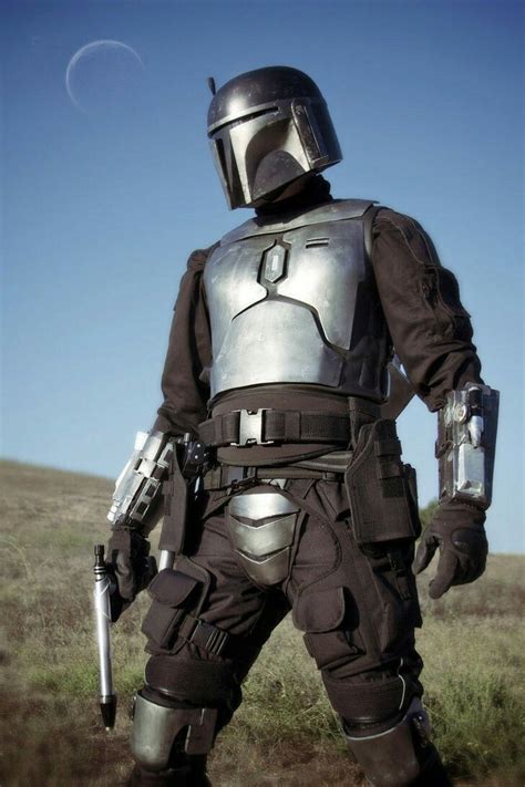 Pin By Dan Greenfield On Star Wars Mandalorian Mandalorian Cosplay