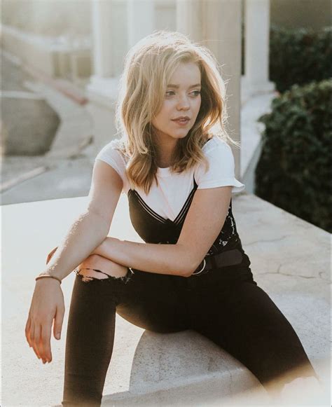 Born jade elizabeth pettyjohn on 8th november, 2000 in los angeles, california, usa, she is famous for an american girl: Jade Pettyjohn en 2020 | Famosos, Actrices sexys, Ropa