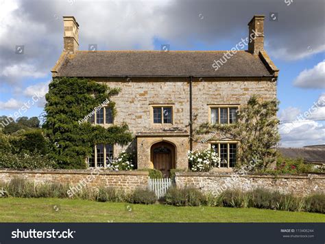 English Farmhouse Gloucestershire Stock Photo 113406244 Shutterstock