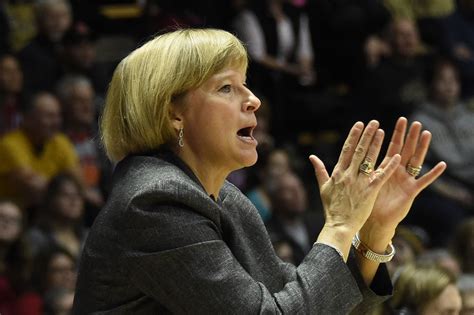 Purdue Gives Sharon Versyp A 6 Year Contract Extension Hammer And Rails