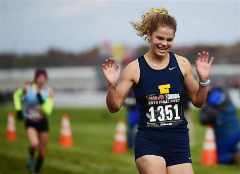 Photos Division 2 Girls Race At The Mhsaa Cross Country Championships