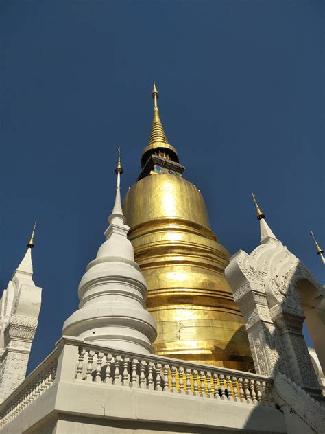 Bunnak ดูดวง ดวงd จันทร์ซ้อนจันทร์, อาบน้ำใต้แสงจันทร์, เสริมดวง, เสริมสิริมงคล, เสริมเสน่ห์. ทิศ 6 ในพระพุทธศาสนา.. | TrueID In-Trend