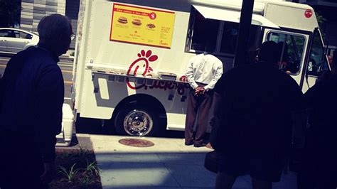 zomg chick fil a food truck eater dc