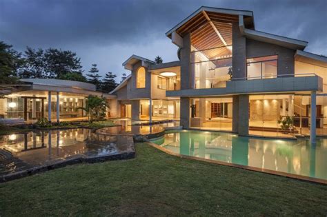 Kenya's most expensive home (costing around kes 600, 000, 000 or $ 6 500 000, which at the current exchange rate would set you back n2.6 billion) is located at the heart of the magnolia hills estate located in the lush suburbs of kitusuru, nairobi. ON THE HIGH-END: KENYA'S MOST EXPENSIVE HOUSE IN MAGNOLIA ...