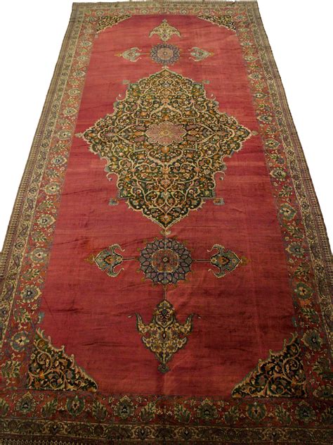 Area rug decorating specialists are available to assist you monday. 19′ x 43′ Large Oversized Antique Palace Rug | Dilmaghani