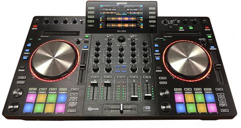 14 più bottoni nel controller. NAMM 2016 Gemini SDJ-2000 Standalone DJ Console
