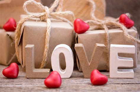 Fondos De Pantalla Día De San Valentín Amor Corazón Regalos Descargar