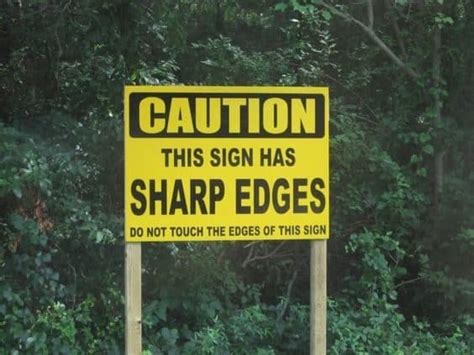 22 Hilarious Road Signs That Are Totally Worth Slowing Down For
