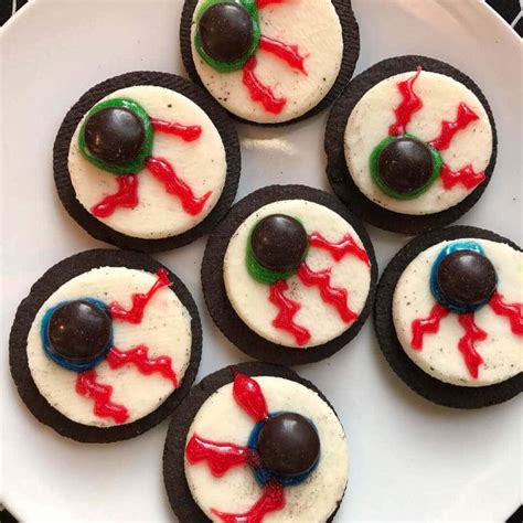 14 Fun And Easy Halloween Cookie Ideas The Three Snackateers