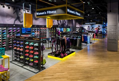 Jd sports is now the official supplier and sponsor of a number of association football teams, players and associations, and has purchased a number of smaller sports fashion retailers in recent years. » Sun & Sand Sports Store by Green Room, Dubai - UAE
