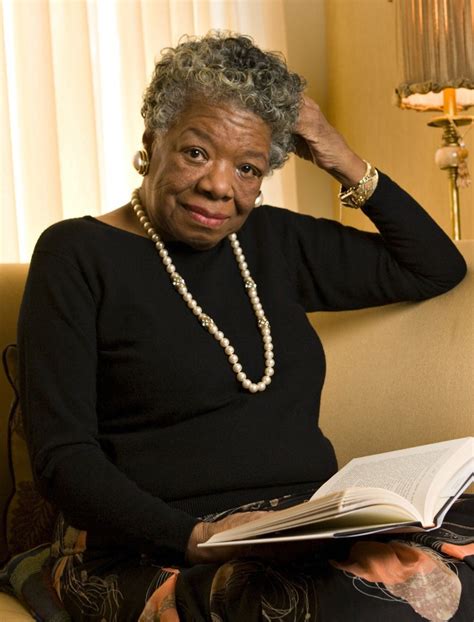 Scriitoarea Maya Angelou A Murit Bookaholic