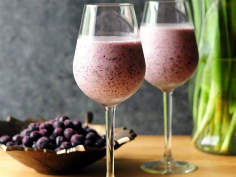 Sweet Berry Constipation Relief Smoothie 50 Friendly