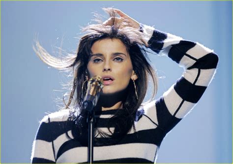 Nelly Furtado Says It Right Photo 2423746 Nelly Furtado Videos Pictures Just Jared