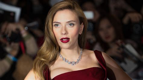 Scarlett Johansson Naked For Psycho Shower Scene Top F