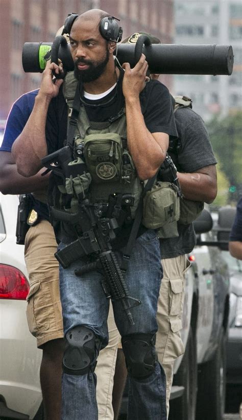 Us Marshal Perhaps From Special Operation Group Us Marshals