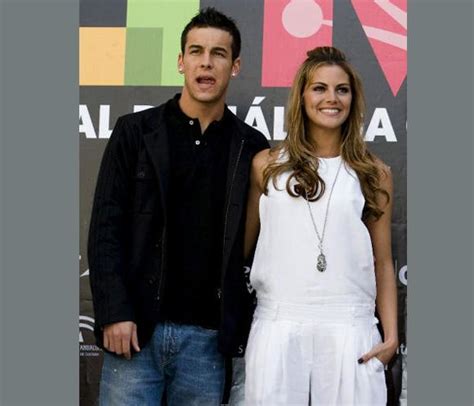 Aunque ya nos la sabíamos de memoria, reconocemos que hemos vuelto a alucinar en colores al repasar la lista de conquistas del actor más buscado del momento. Amaia Salamanca y Mario Casas, de estreno en el Festival ...