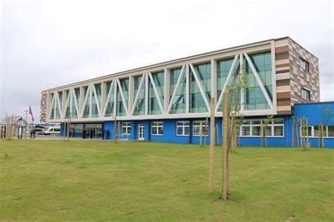 526,633 likes · 2,637 talking about this. Carahue cuenta con nuevo Complejo Educacional Darío Salas ...